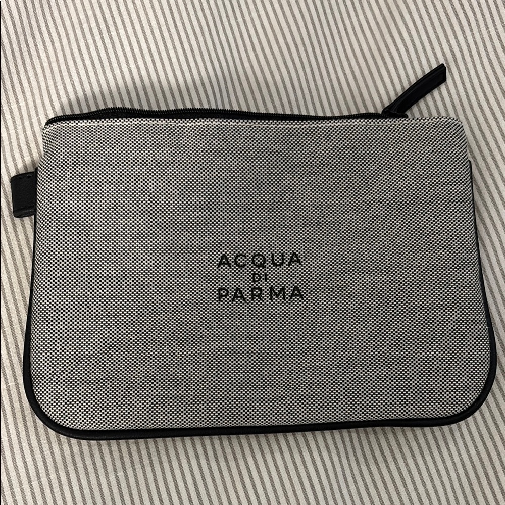 Acqua Di Parma Black and Gray Toiletry Bag with Minimalist top zipper SET OF TWO - Picture 4 of 14